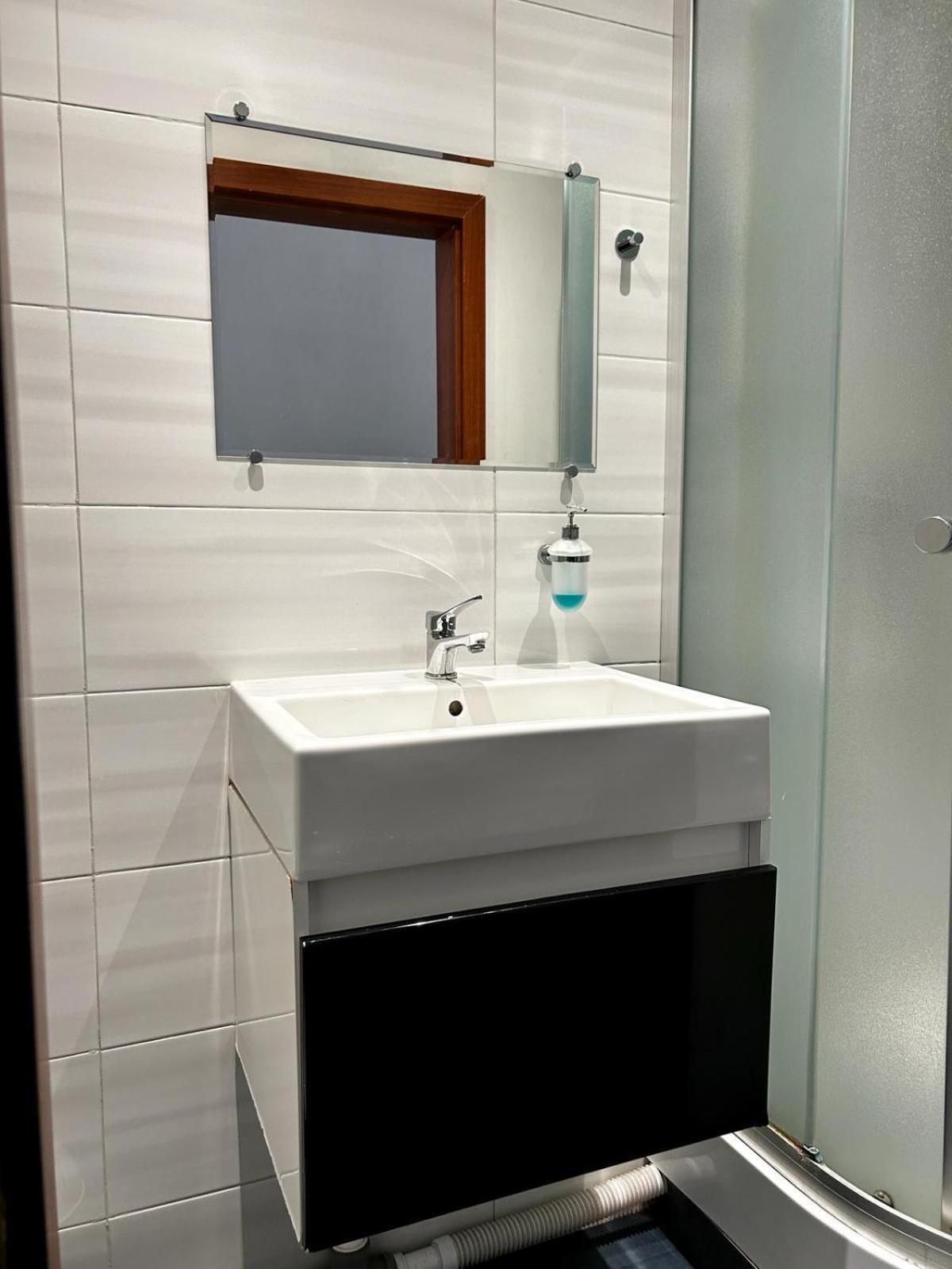 Harmony Aparthotel Краков Экстерьер фото